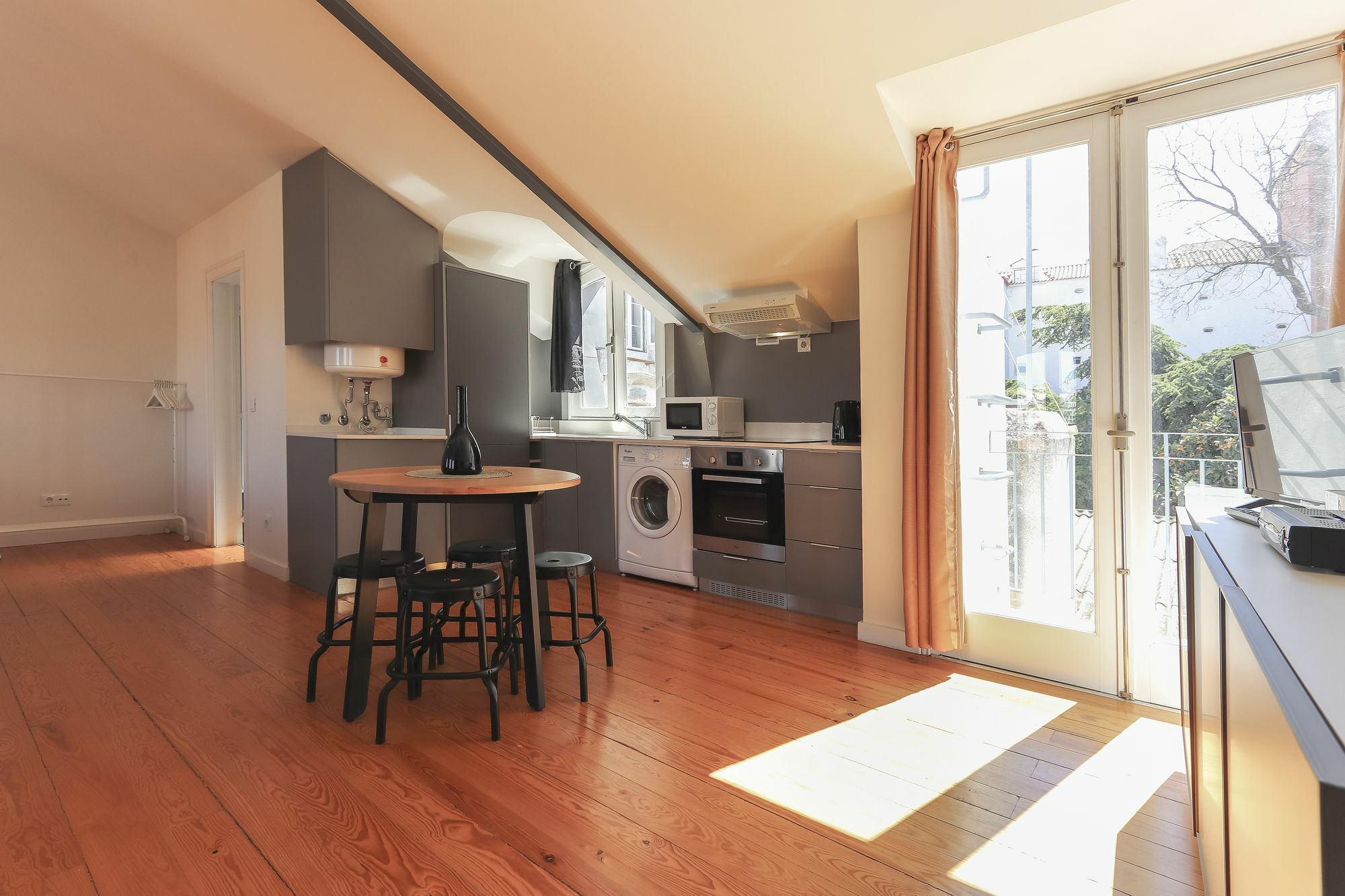 Santa Catarina Stylish By Homing Apartment Lisbon Bagian luar foto